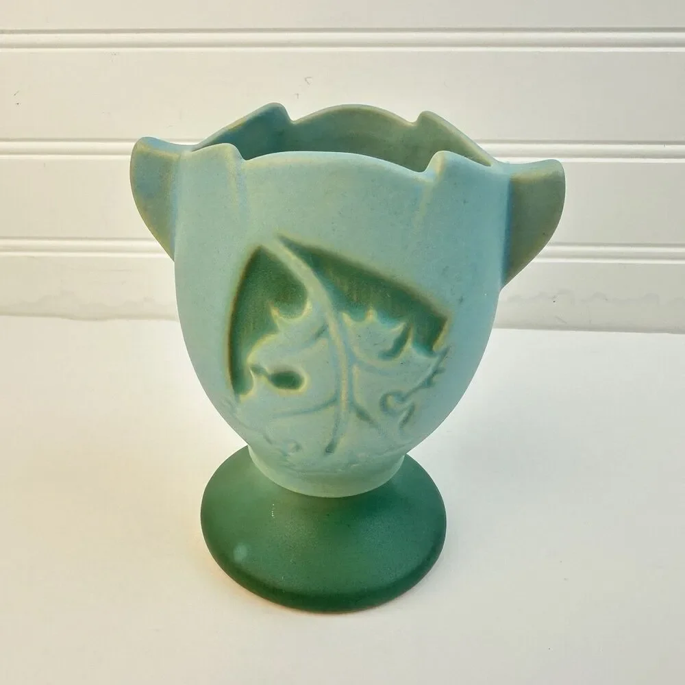 Vintage Roseville Pottery Aqua Blue Green Silhouette Vase With Oak Leaves 779-5